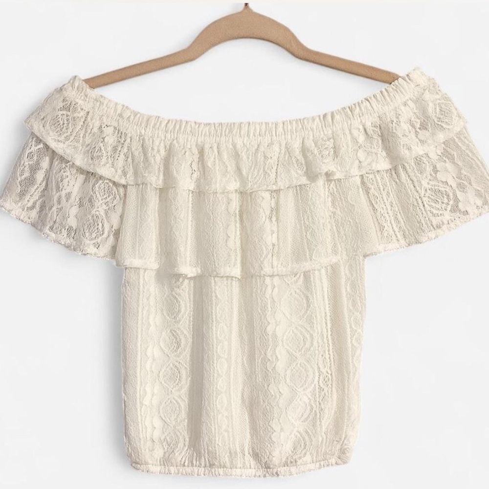 No Boundaries Off-Shoulder Lace Blouse - White